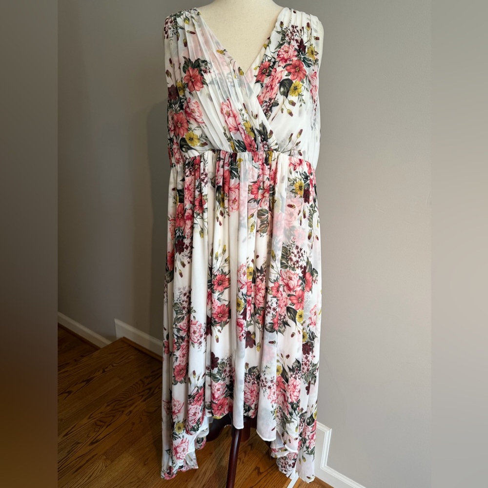NWT Torrid Floral Chiffon Sleeveless Hi-Lo Dress - Size 22 Plus